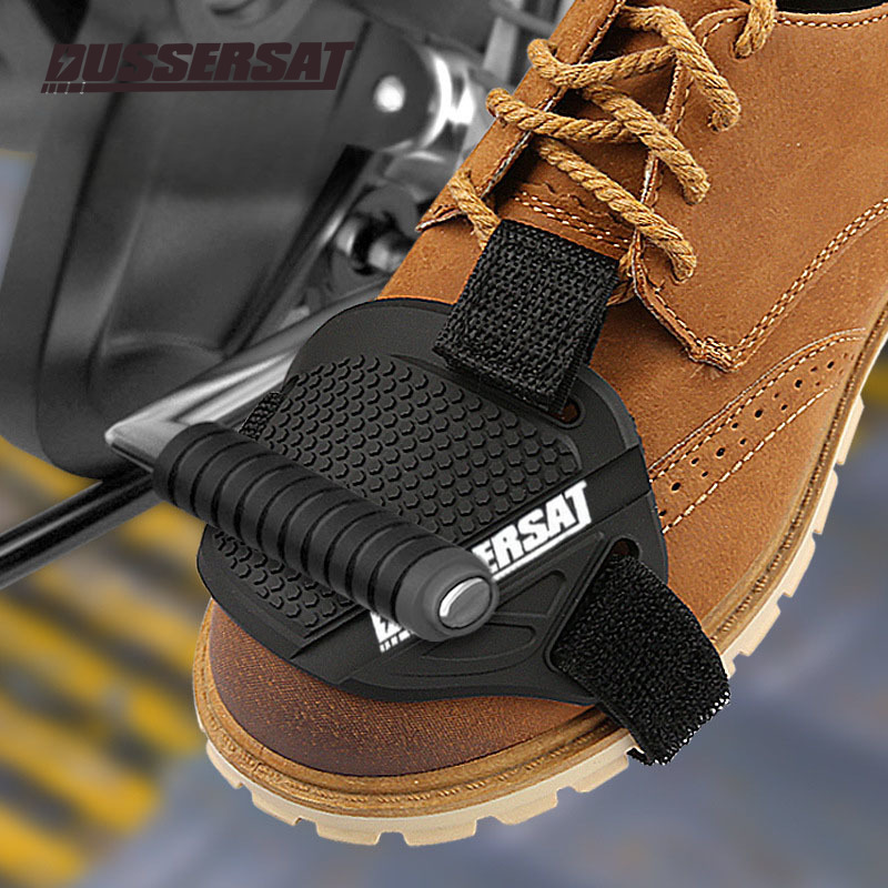 Motorcycle Gear Shifter - แผ่นรองเปลี่ยนเกียร์มอเตอร์ไซค์ DUSSERSAT ปลอกหุ้มป้องกัน ปลอกหุ้มรองเท้าและบูทป้องกันรอยขีดข่วน ทนทานต่อการสึกหรอ ใช้ได้กับรถมอเตอร์ไซค์ทุกรุ่น